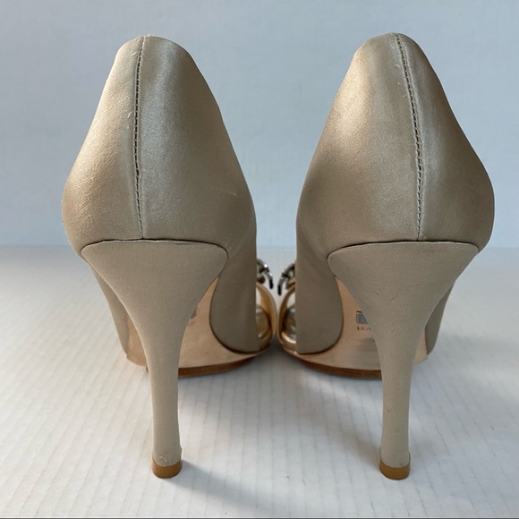 Badgley Mischka Art Deco Heels - Picture 4 of 16